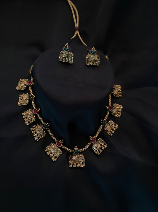 Antique gold-elephant necklace set