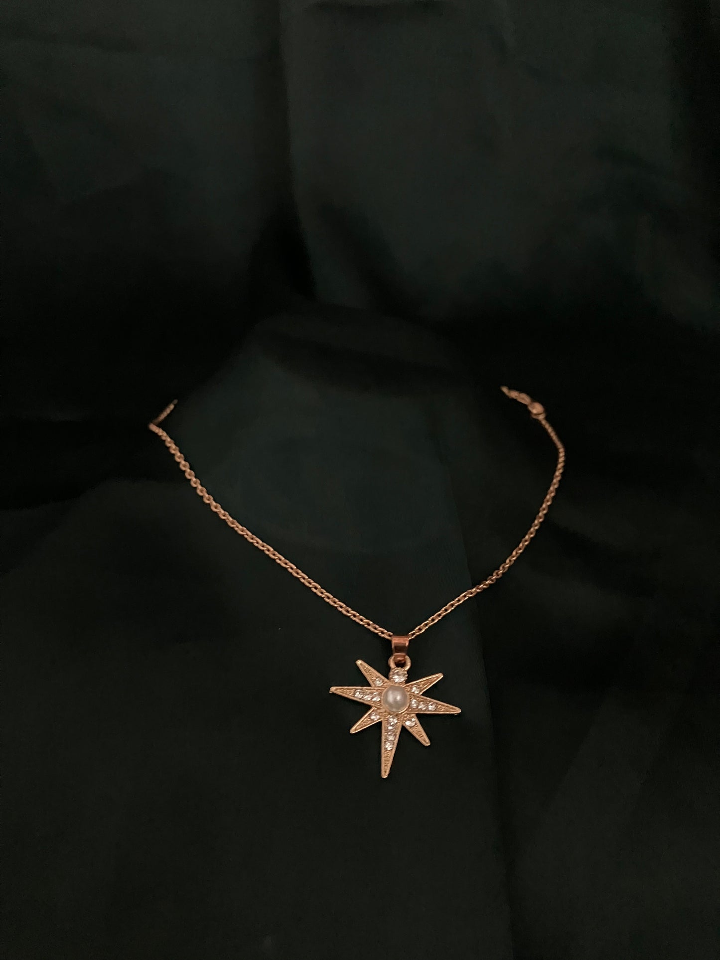 Pearl star necklace