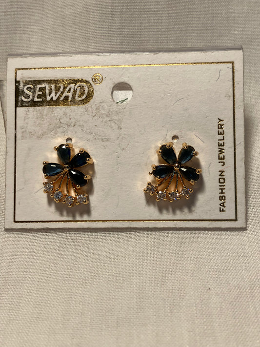 Petal studs
