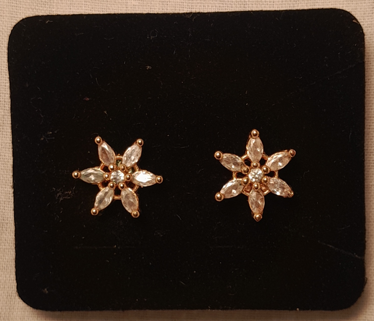 Floral Stud earrings