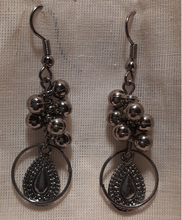 Cluster drop dangle earrings